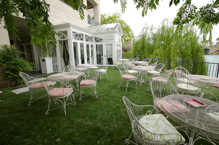 Commercial artificial grass lawn installed by SYNLawn