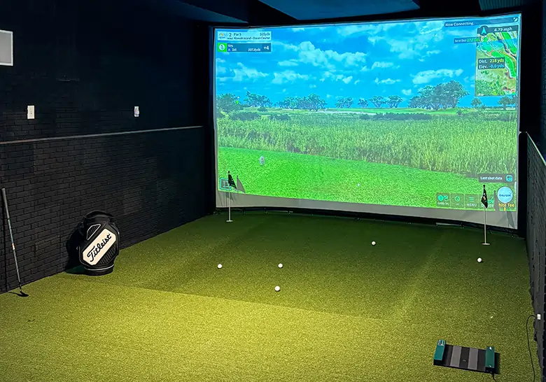 SYNLawn indoor golf simulator installation